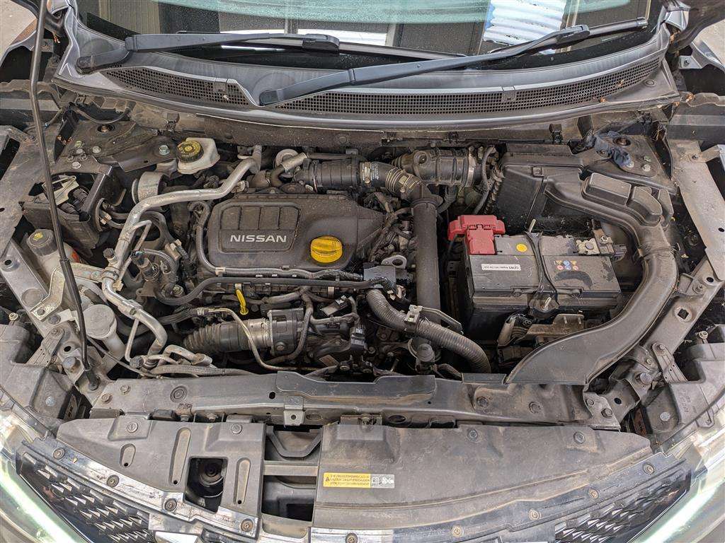 <p>2017 NISSAN QASHQAI N-TEC + DCI</p>
