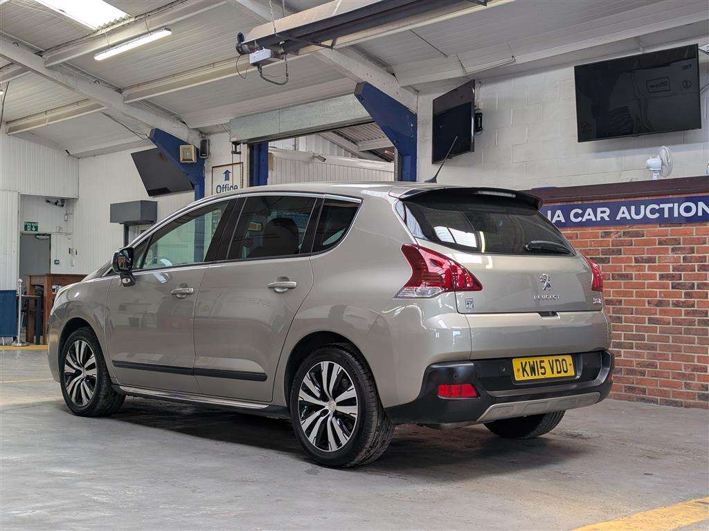 <p>2015 PEUGEOT 3008 ALLURE HYBRID4 AUTO</p>