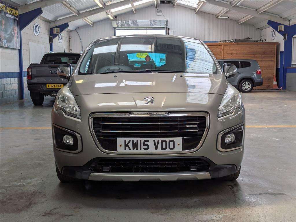 <p>2015 PEUGEOT 3008 ALLURE HYBRID4 AUTO</p>