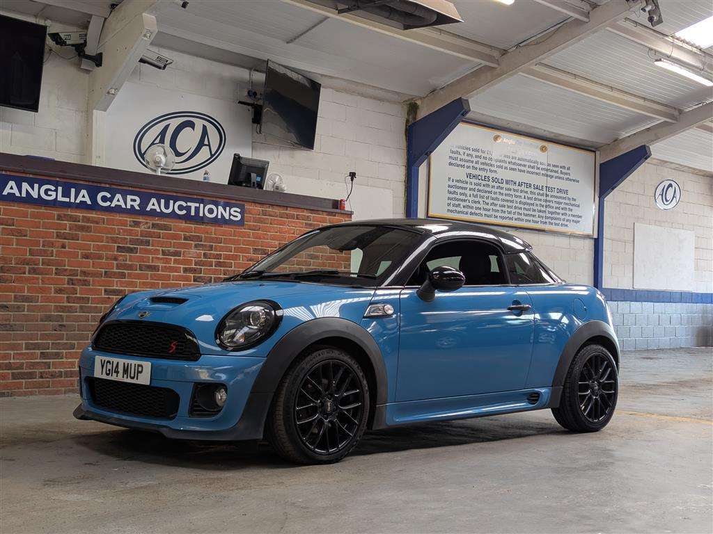 <p>2014 MINI COOPER SD</p>