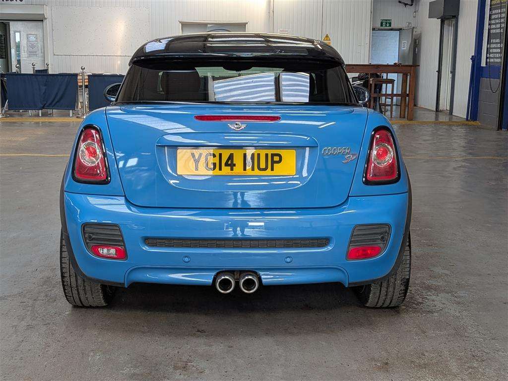 <p>2014 MINI COOPER SD</p>