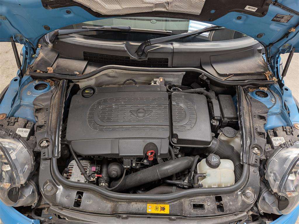 <p>2014 MINI COOPER SD</p>