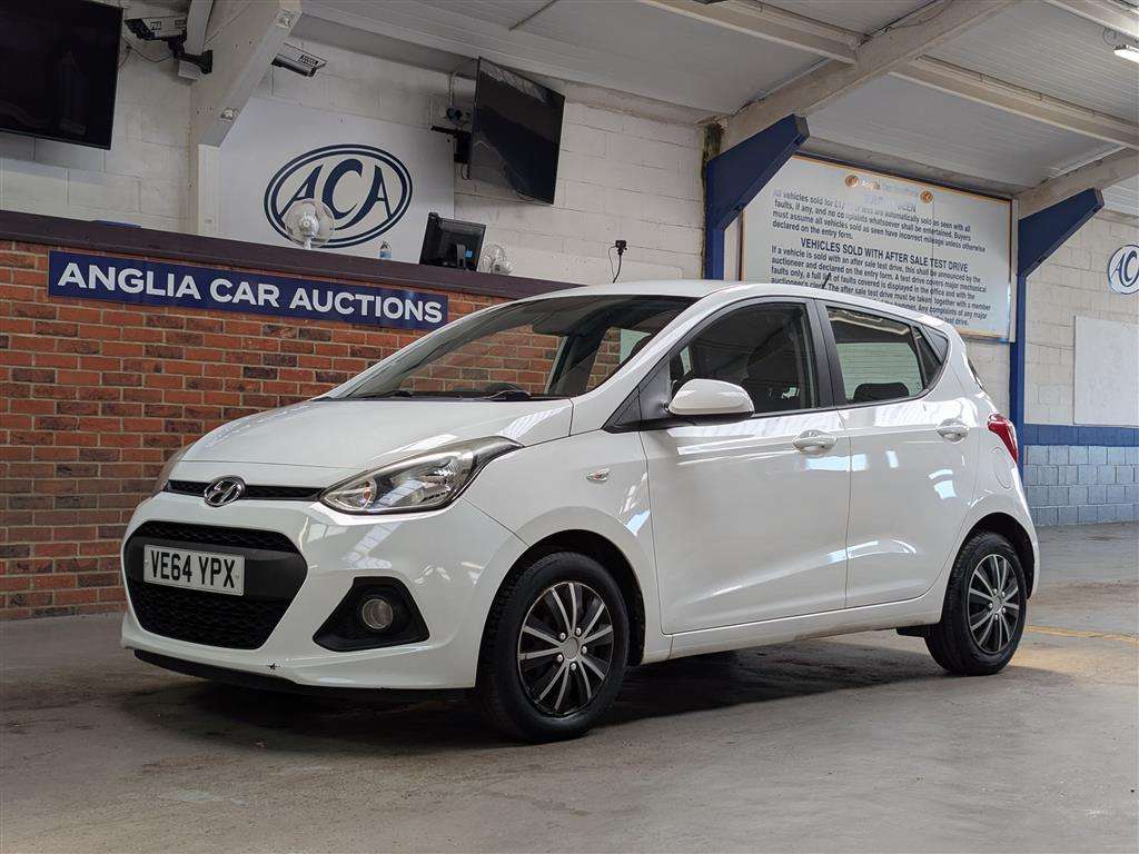 <p>2015 HYUNDAI I10 SE</p>