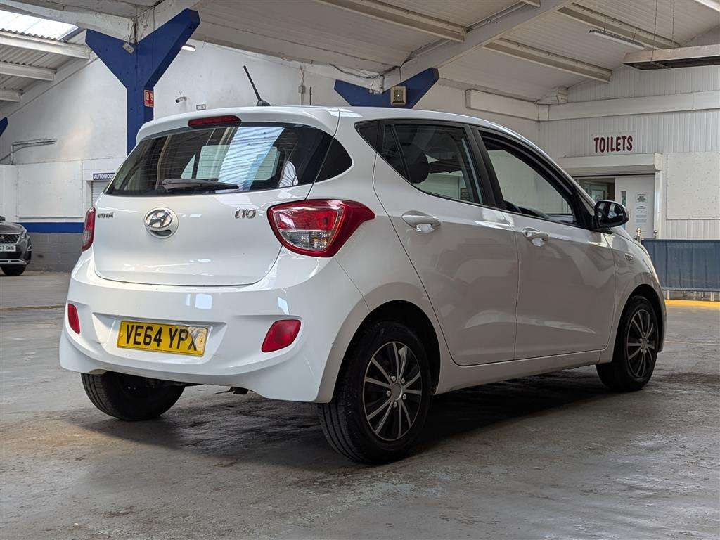 <p>2015 HYUNDAI I10 SE</p>