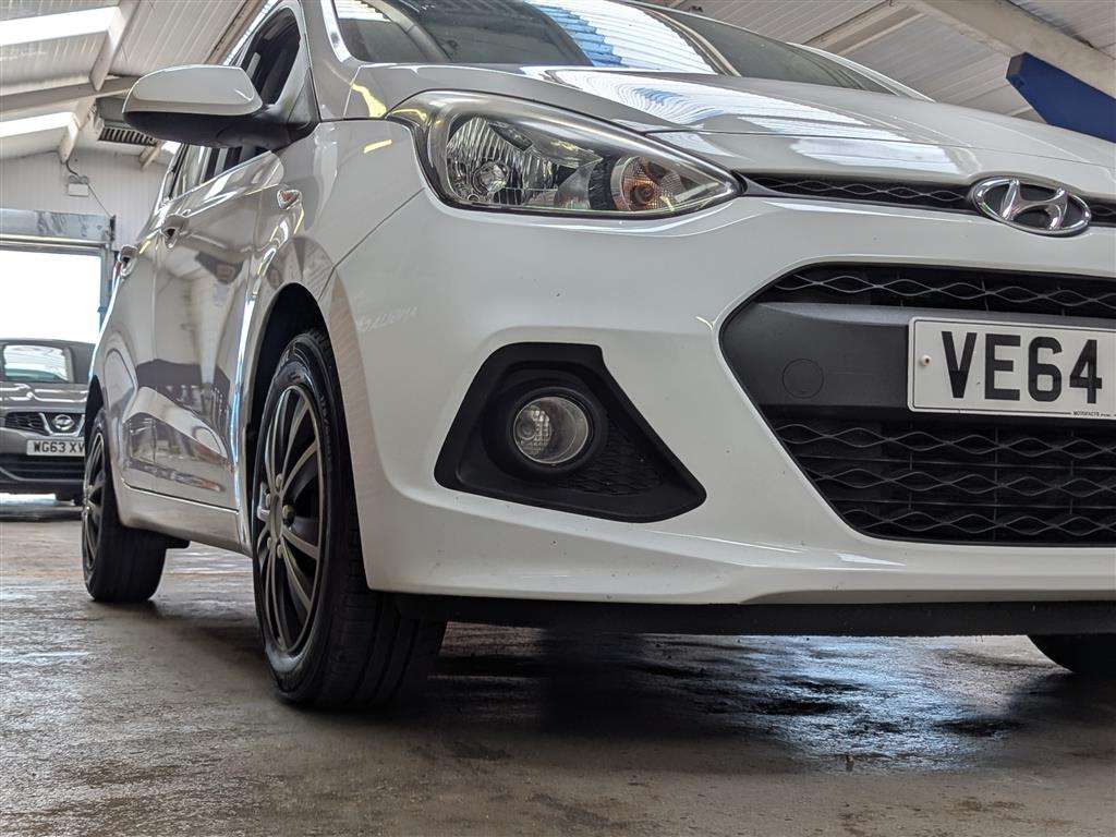 <p>2015 HYUNDAI I10 SE</p>