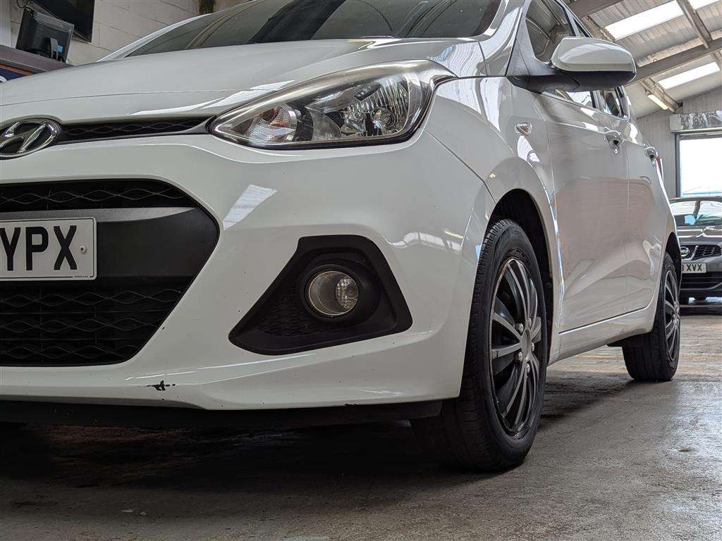 <p>2015 HYUNDAI I10 SE</p>