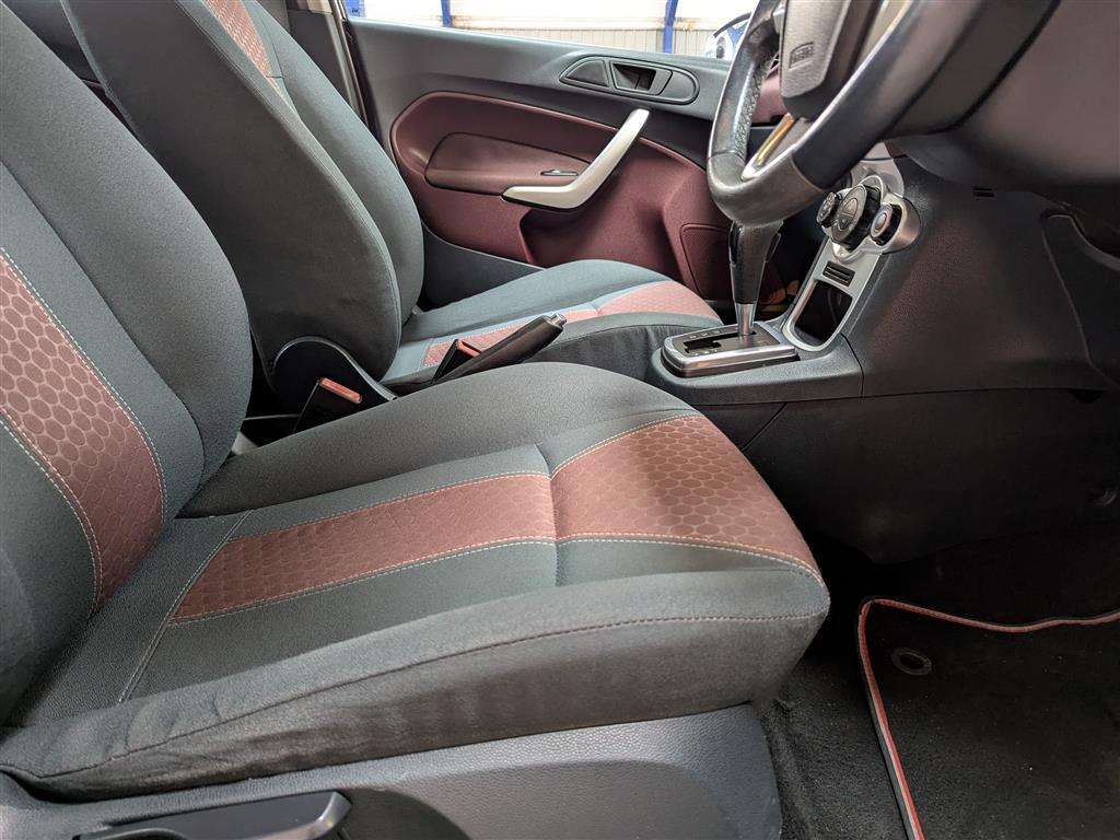 <p>2009 FORD FIESTA ZETEC AUTO</p>