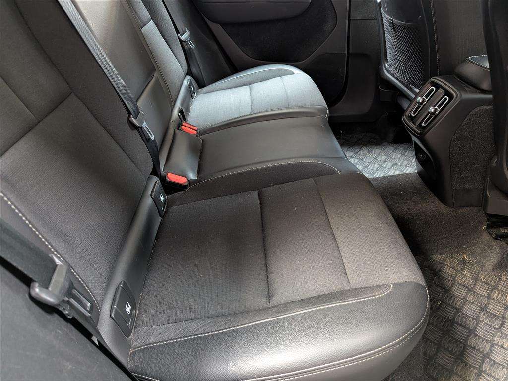 <p>2020 VOLVO XC40 MOMENTUM D3</p>