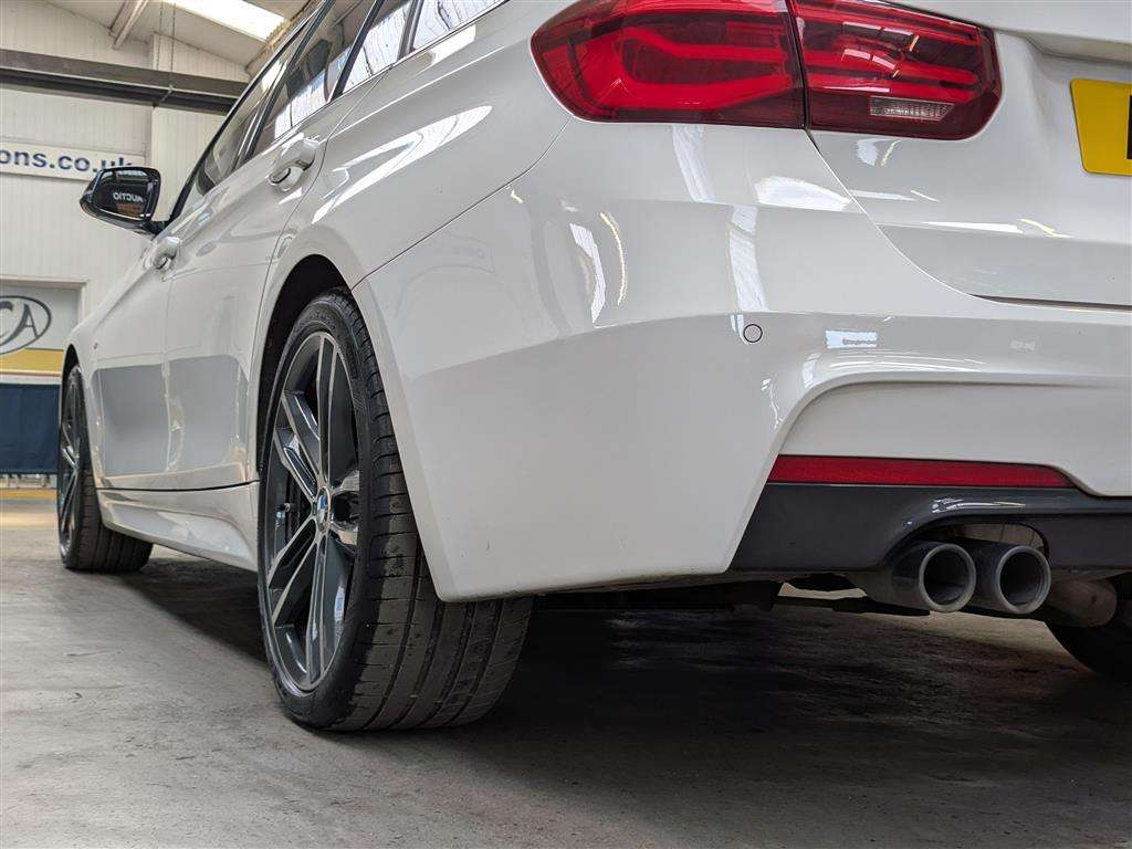 <p>2019 BMW 320D M SPORT SHADOW EDITI</p>