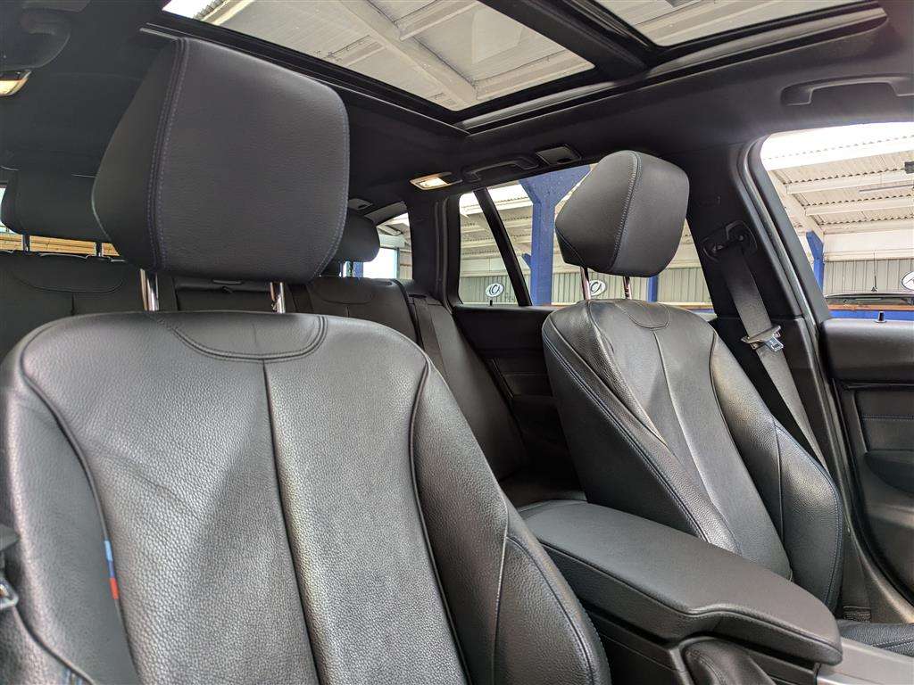 <p>2019 BMW 320D M SPORT SHADOW EDITI</p>