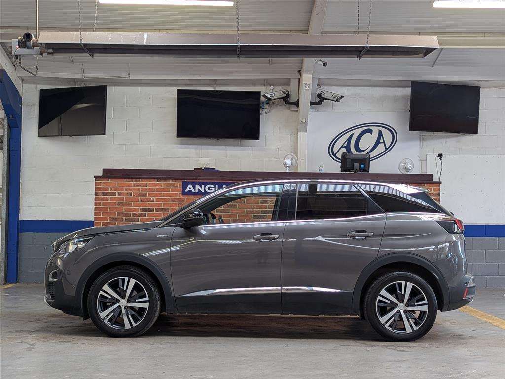 <p>2017 PEUGEOT 3008 GT LINE S/S</p>