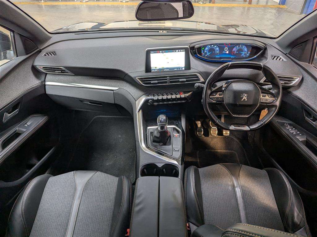 <p>2017 PEUGEOT 3008 GT LINE S/S</p>