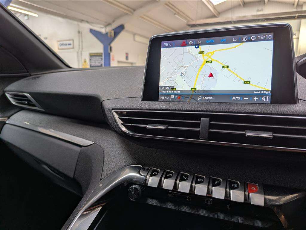 <p>2017 PEUGEOT 3008 GT LINE S/S</p>