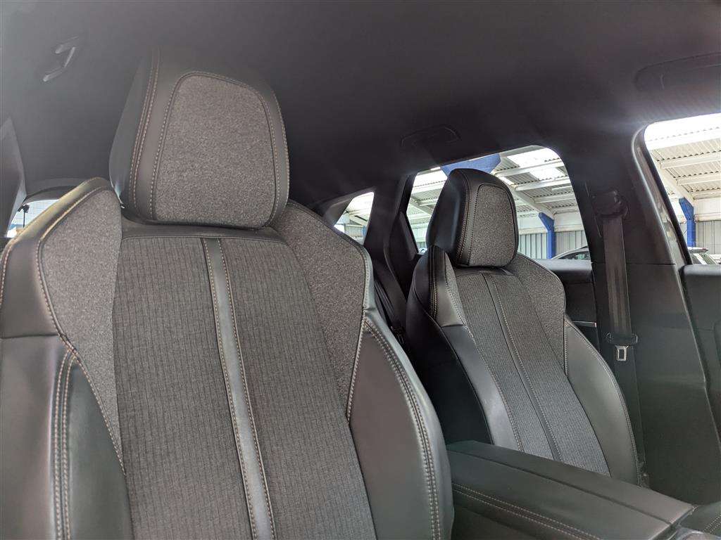 <p>2017 PEUGEOT 3008 GT LINE S/S</p>