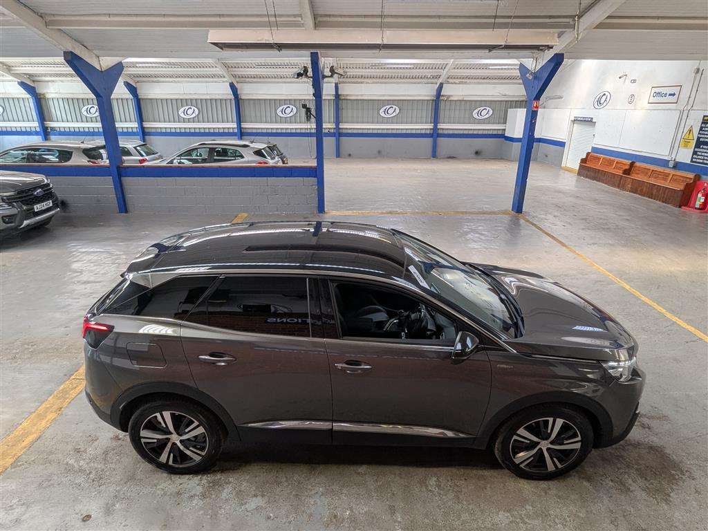 <p>2017 PEUGEOT 3008 GT LINE S/S</p>