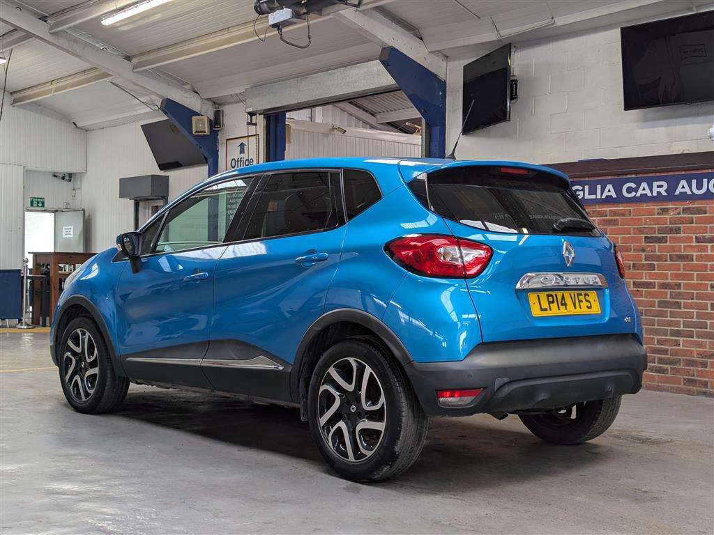 <p>2014 RENAULT CAPTURD-QUE S M-NAV NRG D</p>