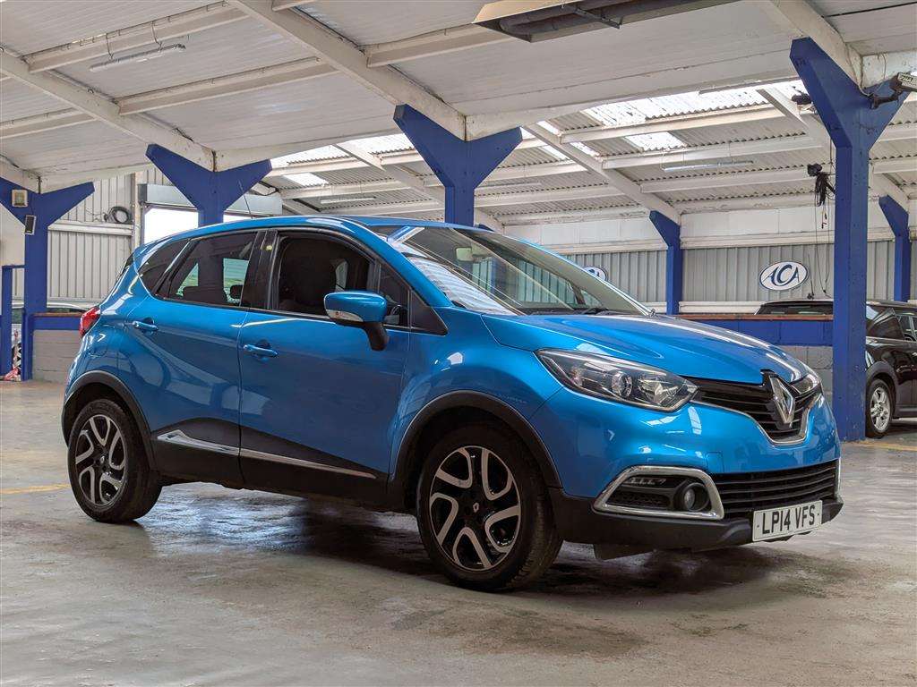 <p>2014 RENAULT CAPTURD-QUE S M-NAV NRG D</p>