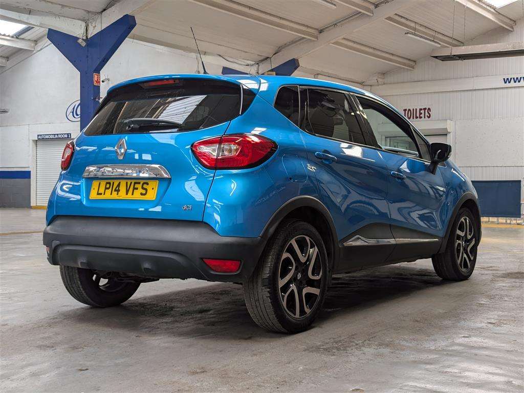 <p>2014 RENAULT CAPTURD-QUE S M-NAV NRG D</p>