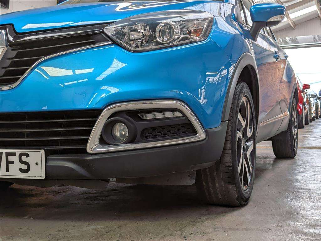 <p>2014 RENAULT CAPTURD-QUE S M-NAV NRG D</p>