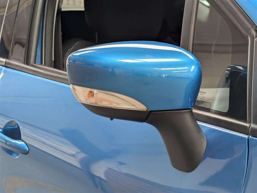 <p>2014 RENAULT CAPTURD-QUE S M-NAV NRG D</p>