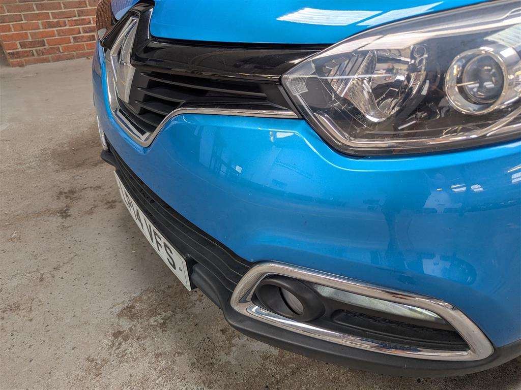 <p>2014 RENAULT CAPTURD-QUE S M-NAV NRG D</p>