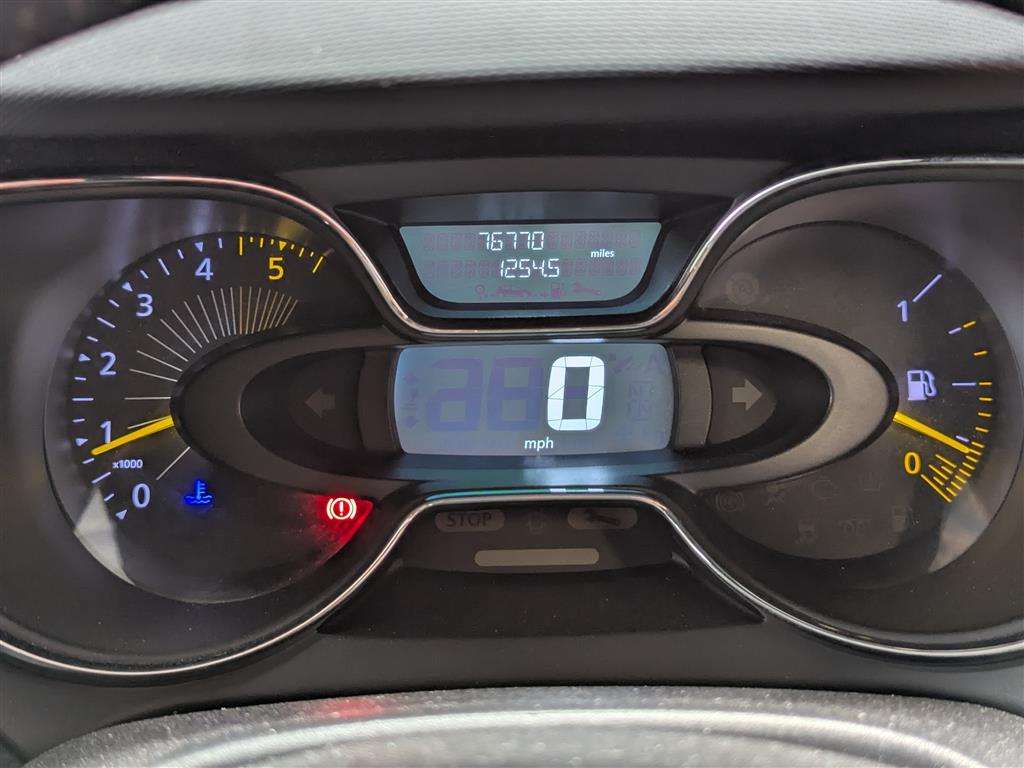 <p>2014 RENAULT CAPTURD-QUE S M-NAV NRG D</p>