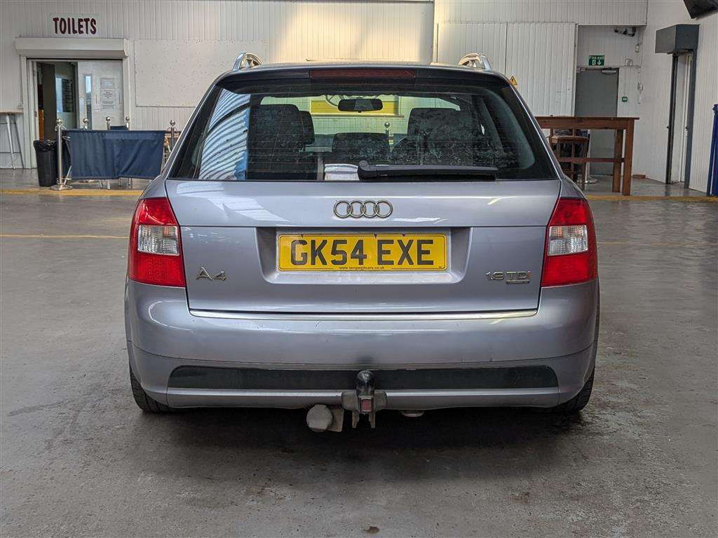 <p>2004 AUDI A4 TDI QUATTRO SPORT</p>