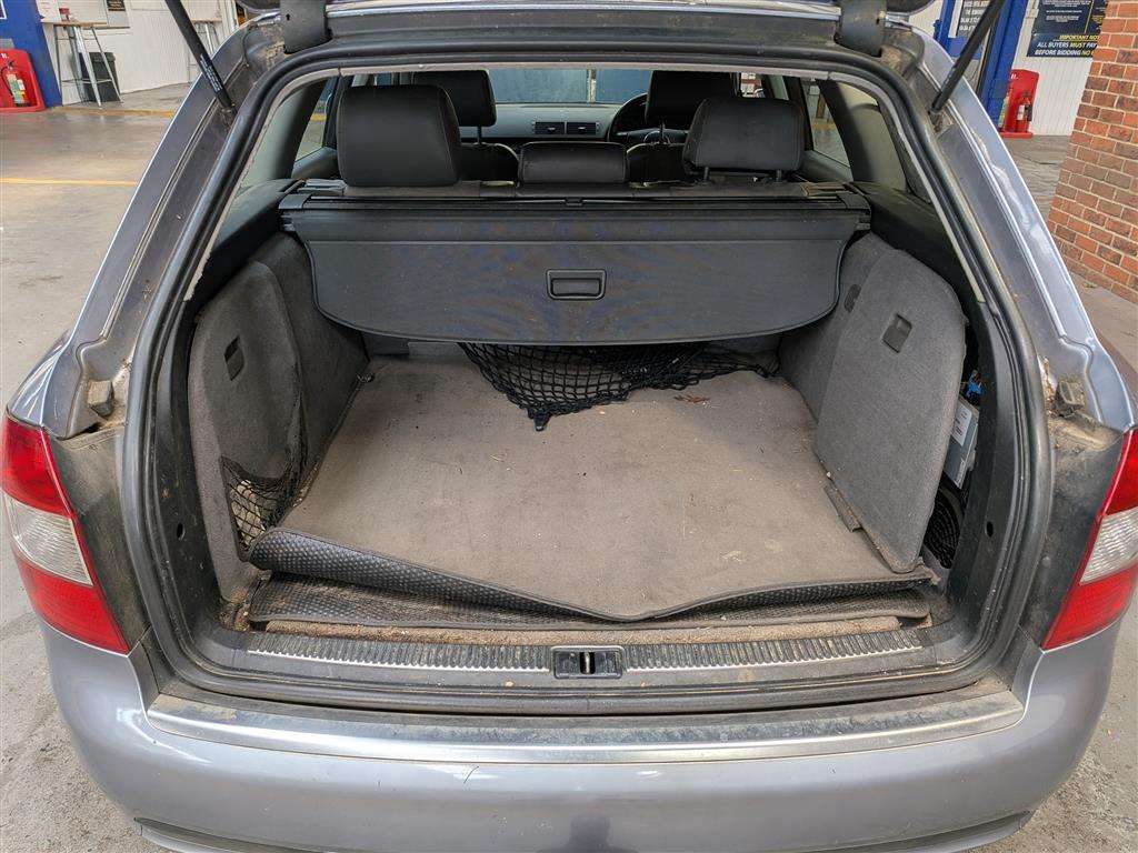 <p>2004 AUDI A4 TDI QUATTRO SPORT</p>