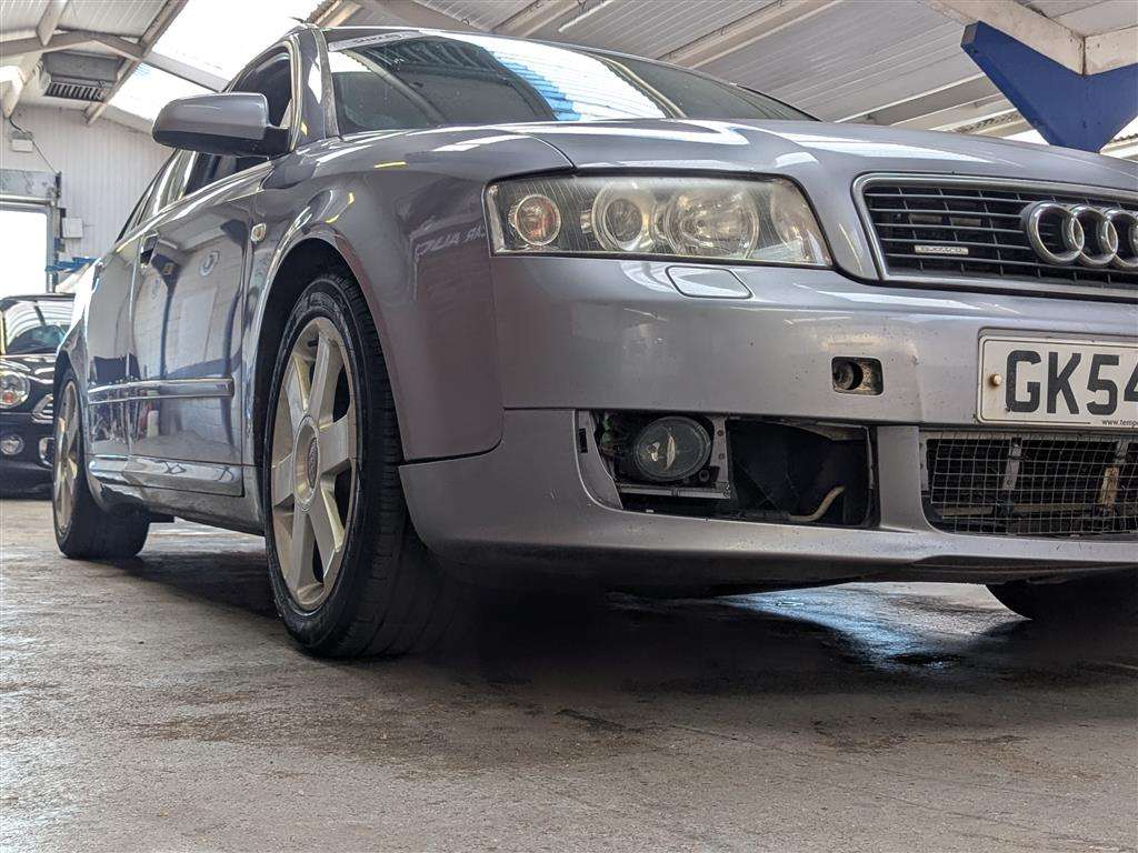 <p>2004 AUDI A4 TDI QUATTRO SPORT</p>