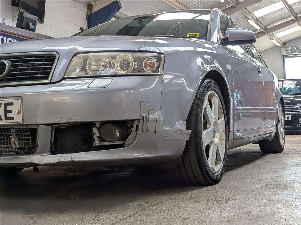 <p>2004 AUDI A4 TDI QUATTRO SPORT</p>