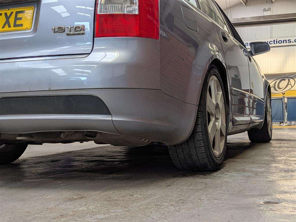<p>2004 AUDI A4 TDI QUATTRO SPORT</p>