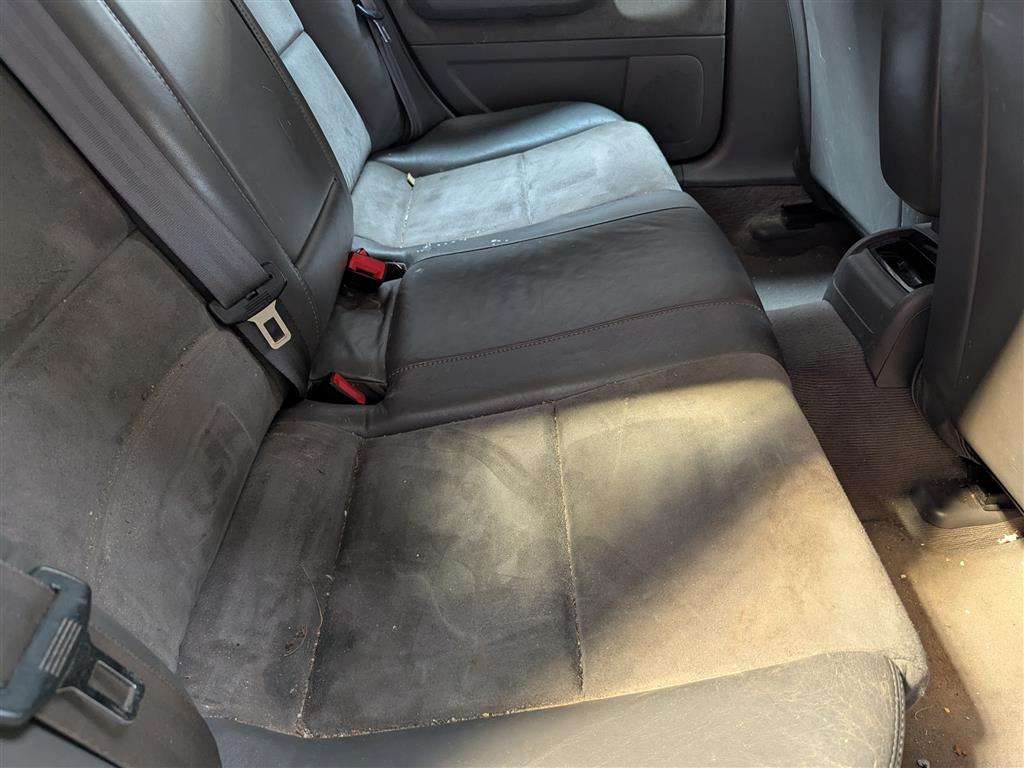 <p>2004 AUDI A4 TDI QUATTRO SPORT</p>