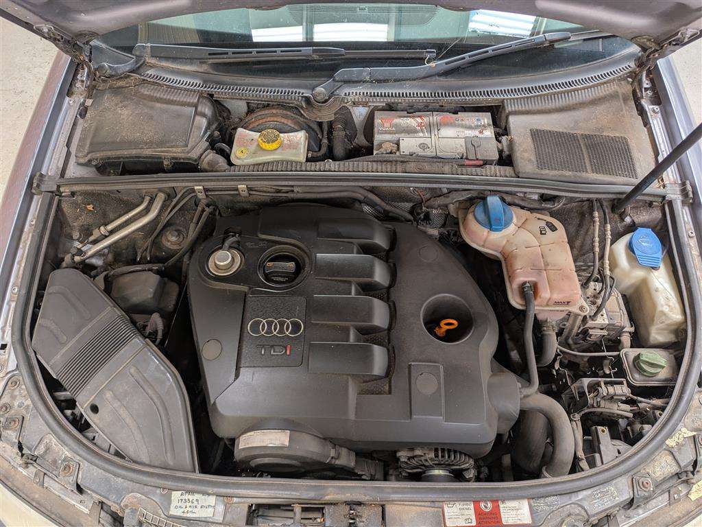 <p>2004 AUDI A4 TDI QUATTRO SPORT</p>