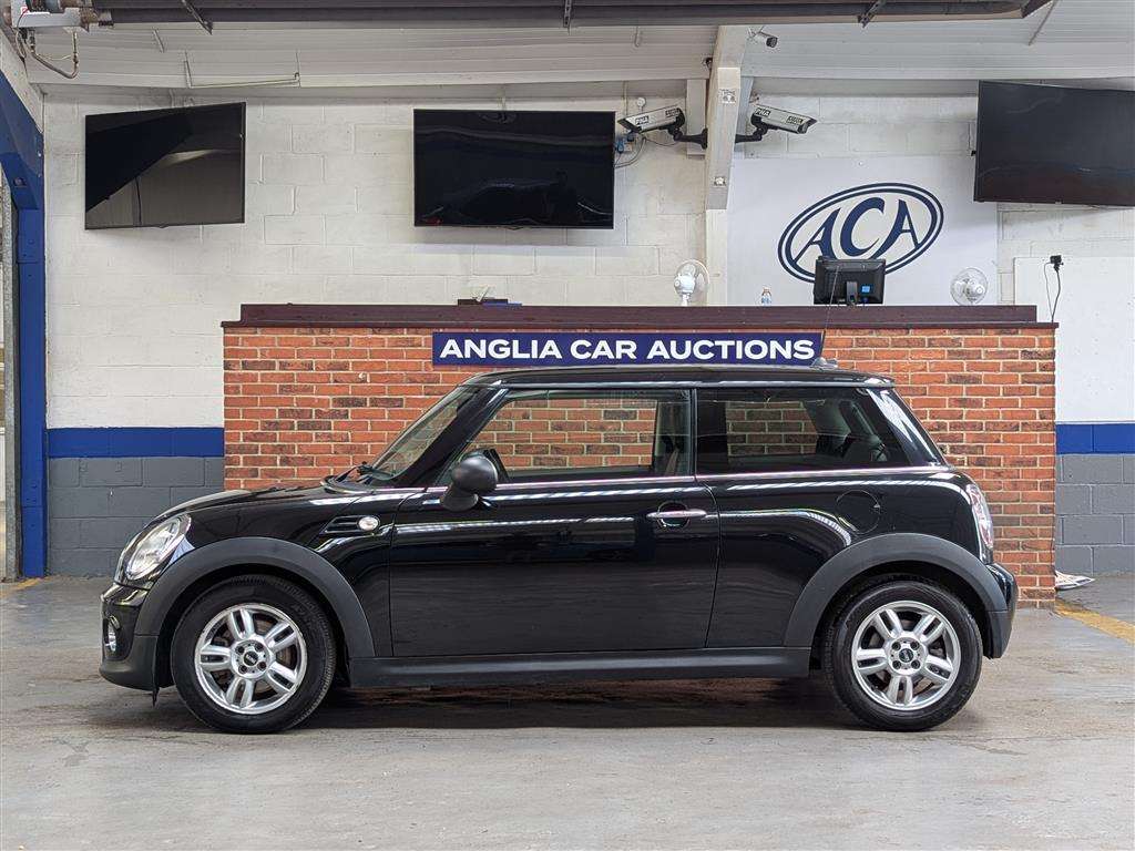 <p>2013 MINI ONE D</p>