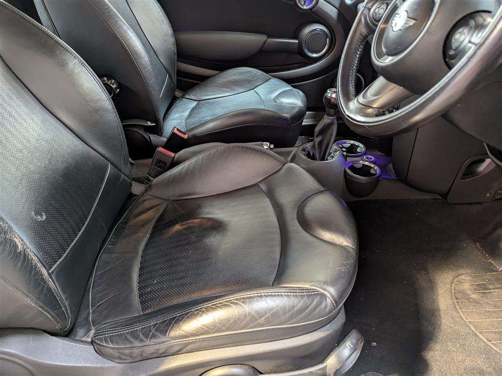 <p>2013 MINI ONE D</p>
