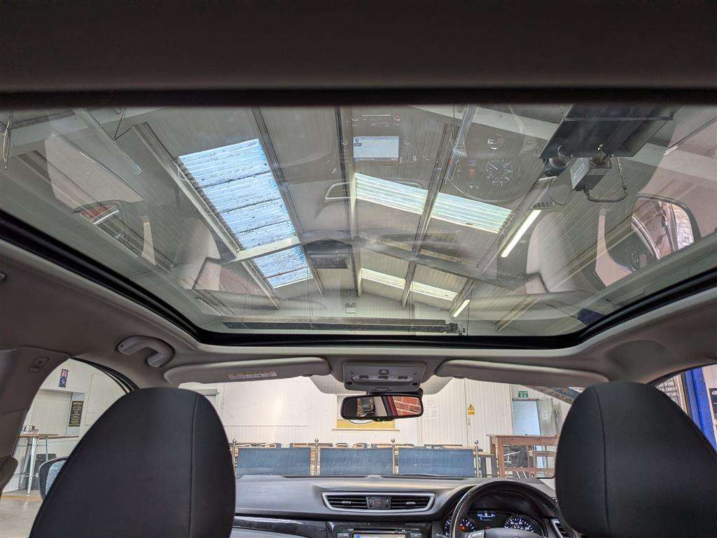<p>2016 NISSAN QASHQAI N-CONNECTA DCI</p>