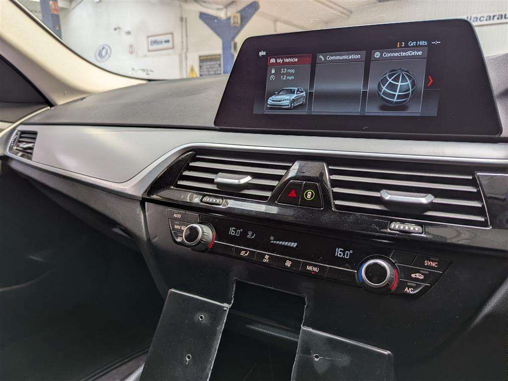 <p>2020 BMW 530D XDRIVE SE AUTO</p>