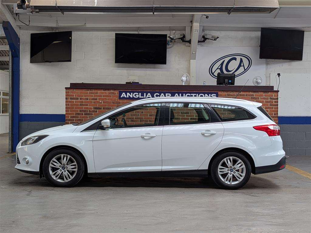 <p>2014 FORD FOCUS TITANIUM NAVIGATOR</p>