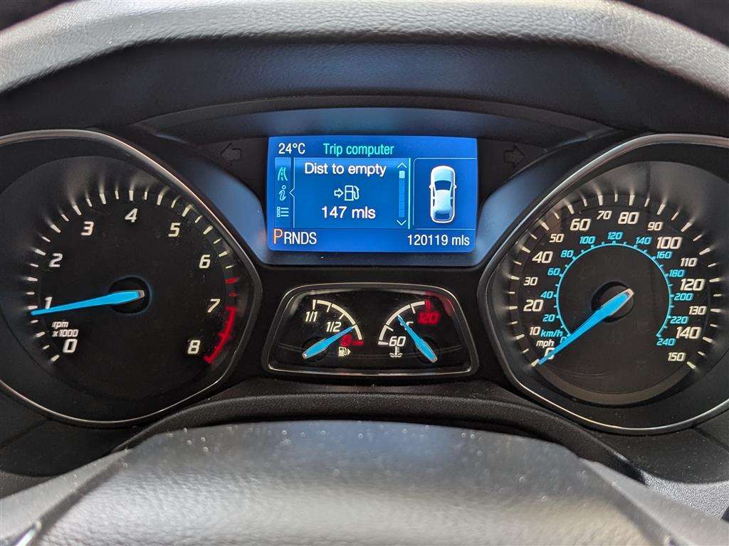 <p>2014 FORD FOCUS TITANIUM NAVIGATOR</p>