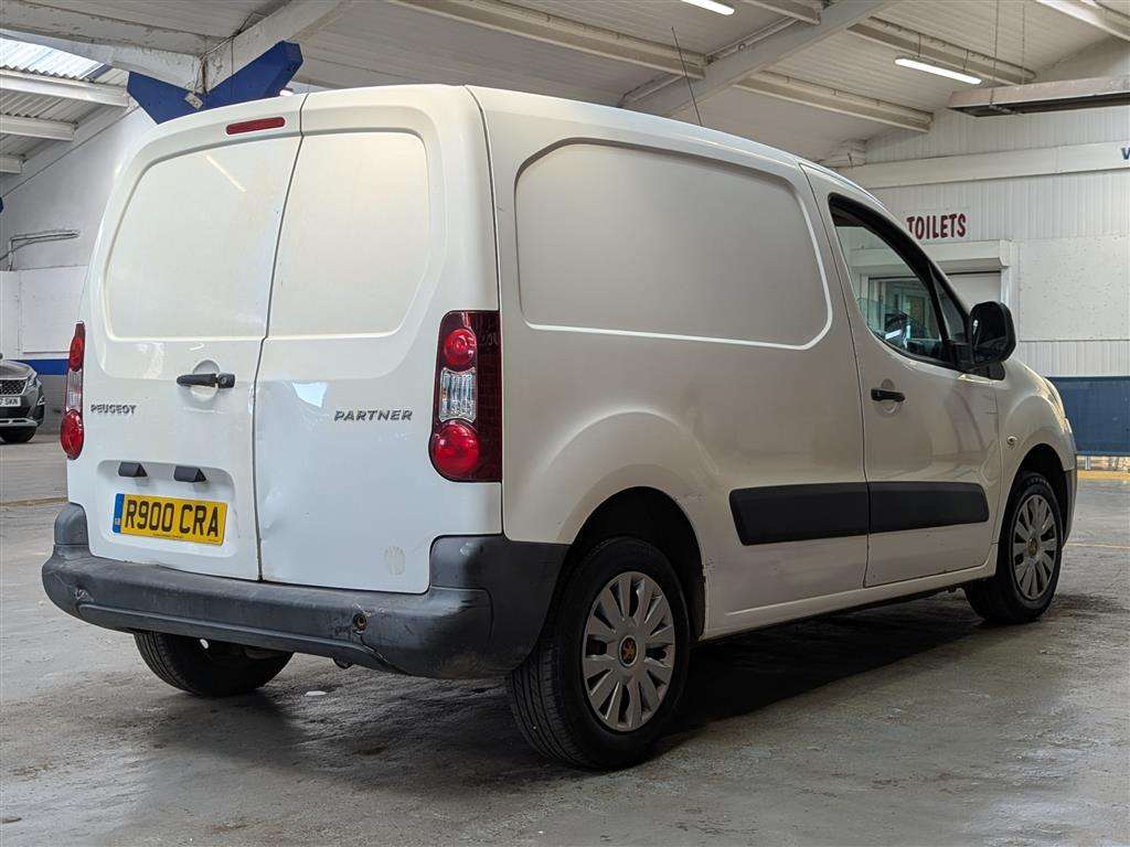 <p>2013 PEUGEOT PARTNER 850 S L1 HDI</p>