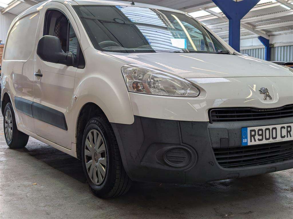 <p>2013 PEUGEOT PARTNER 850 S L1 HDI</p>