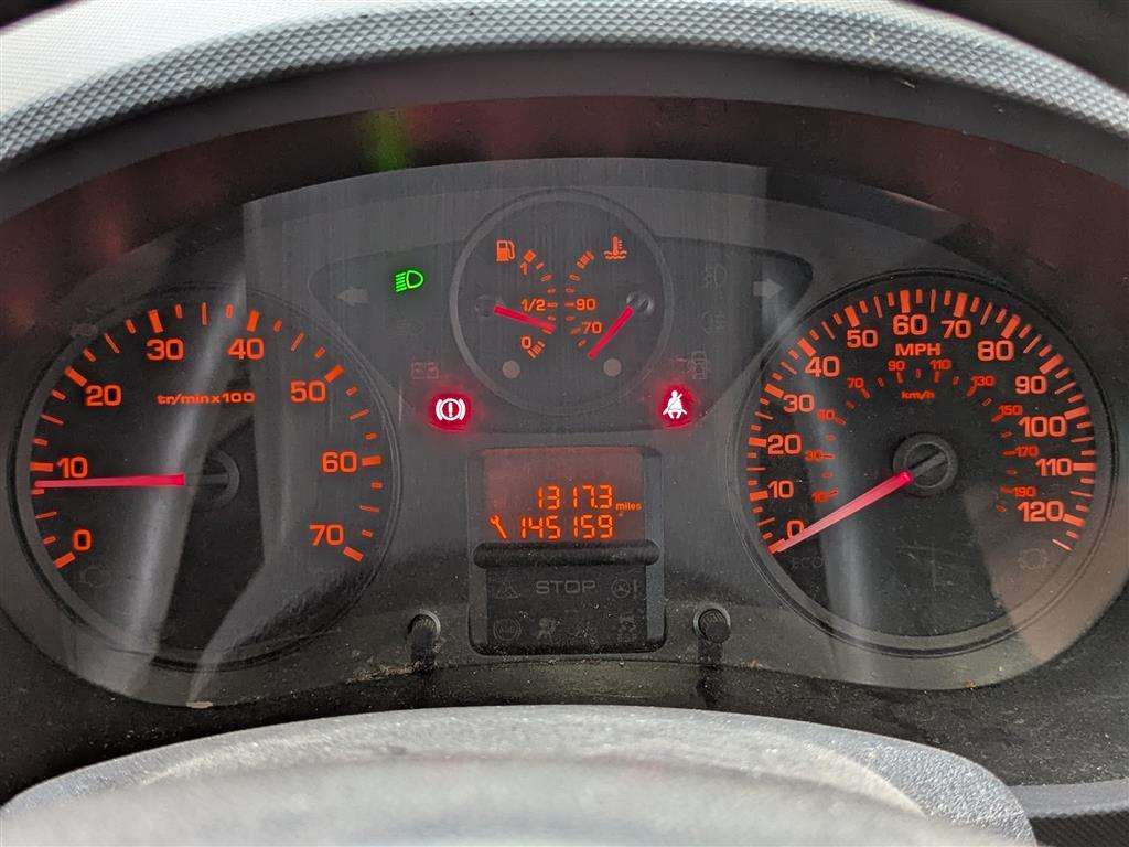 <p>2013 PEUGEOT PARTNER 850 S L1 HDI</p>