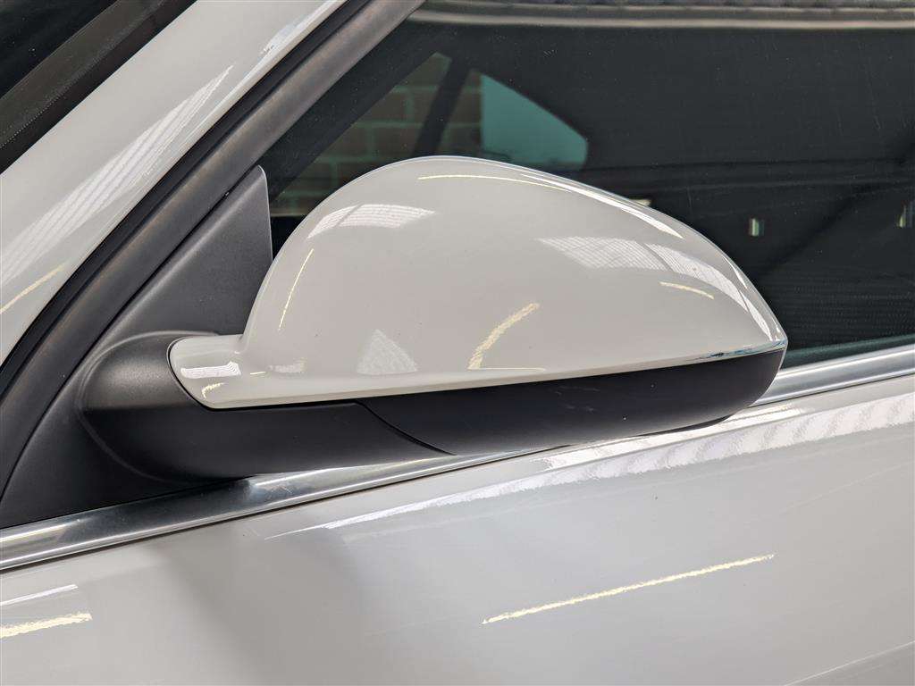<p>2014 VAUXHALL INSIGNIA SRI</p>
