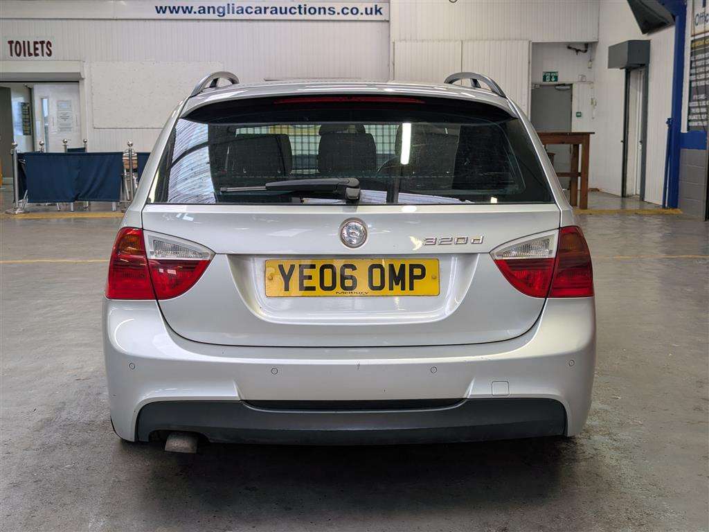 <p>2006 BMW 320D M SPORT TOURING</p>