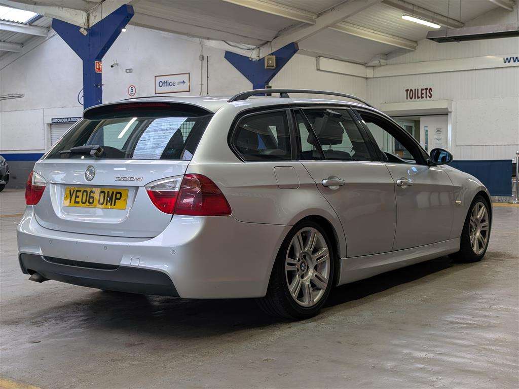 <p>2006 BMW 320D M SPORT TOURING</p>