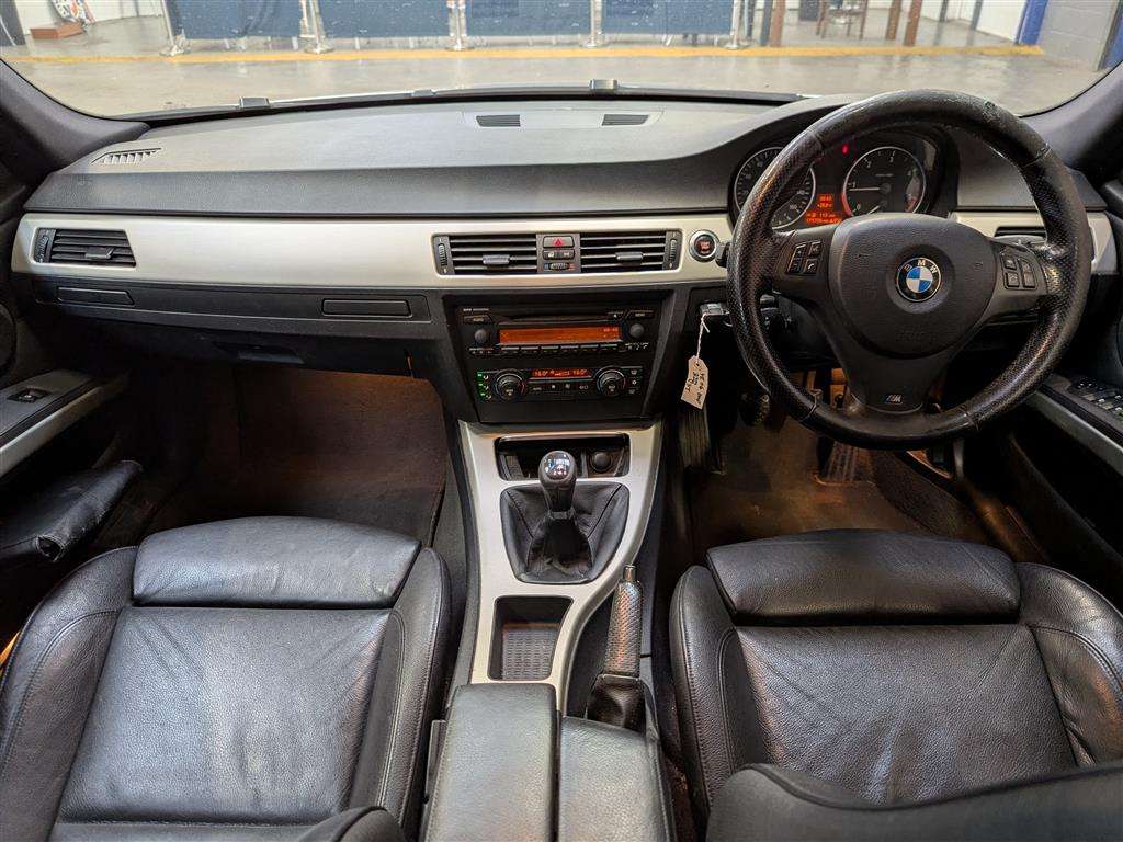 <p>2006 BMW 320D M SPORT TOURING</p>