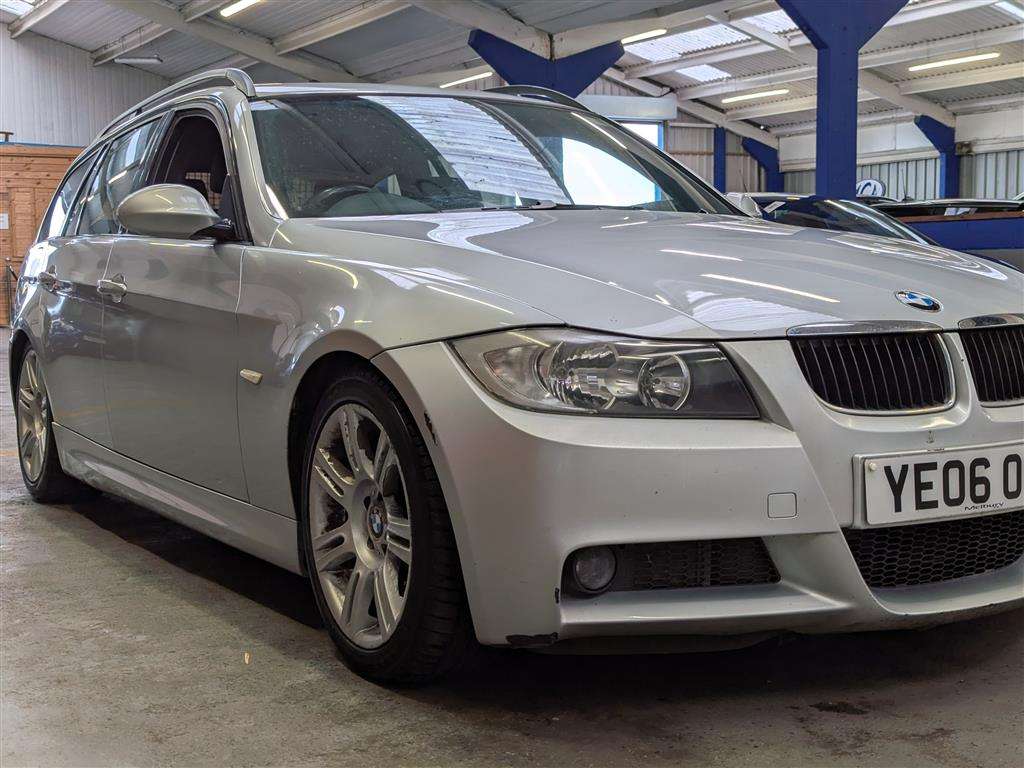 <p>2006 BMW 320D M SPORT TOURING</p>