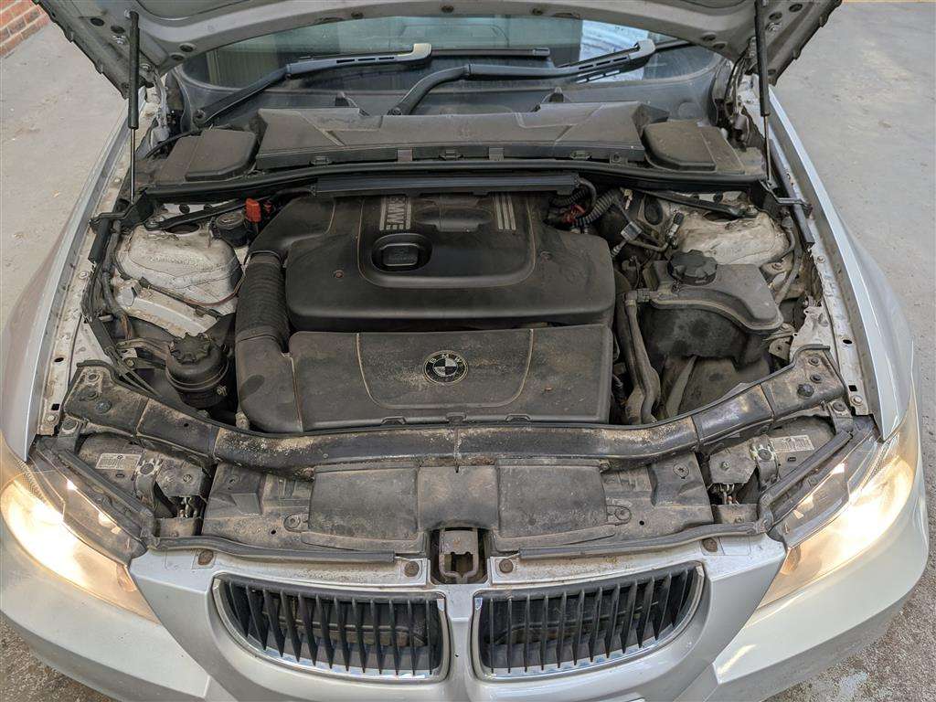 <p>2006 BMW 320D M SPORT TOURING</p>