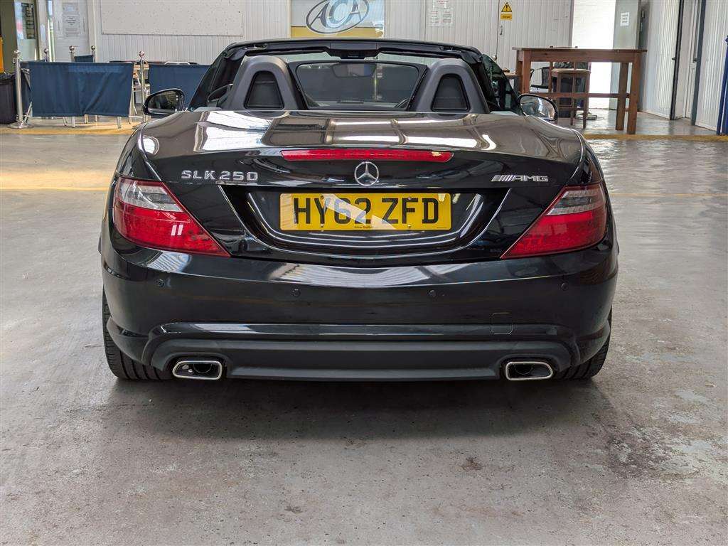 <p>2012 MERCEDES-BENZ SLK250 AMG SPORT CDI BLUE</p>