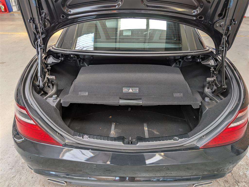 <p>2012 MERCEDES-BENZ SLK250 AMG SPORT CDI BLUE</p>